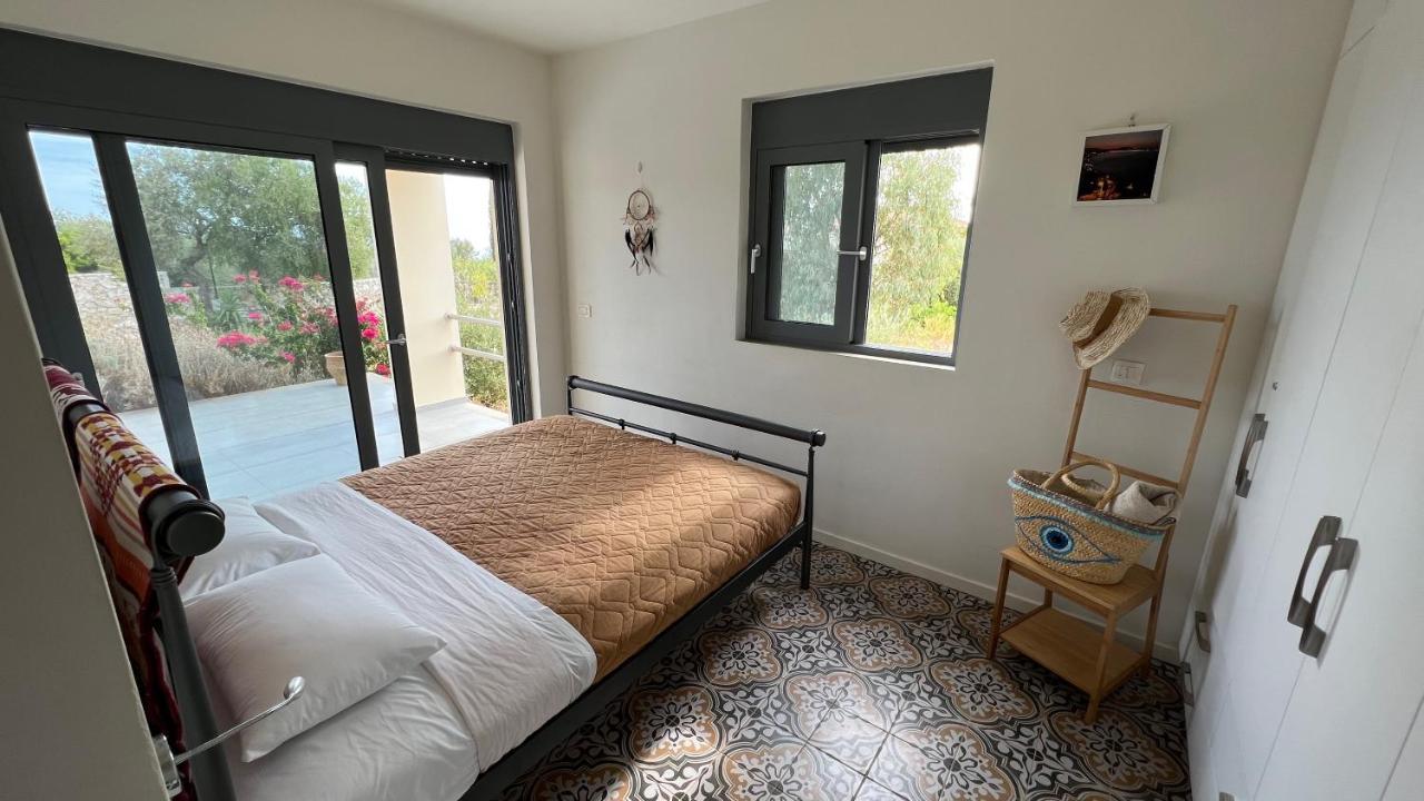 Luxurious Villa At A Unique Spot Agios Nikolaos  Exterior foto