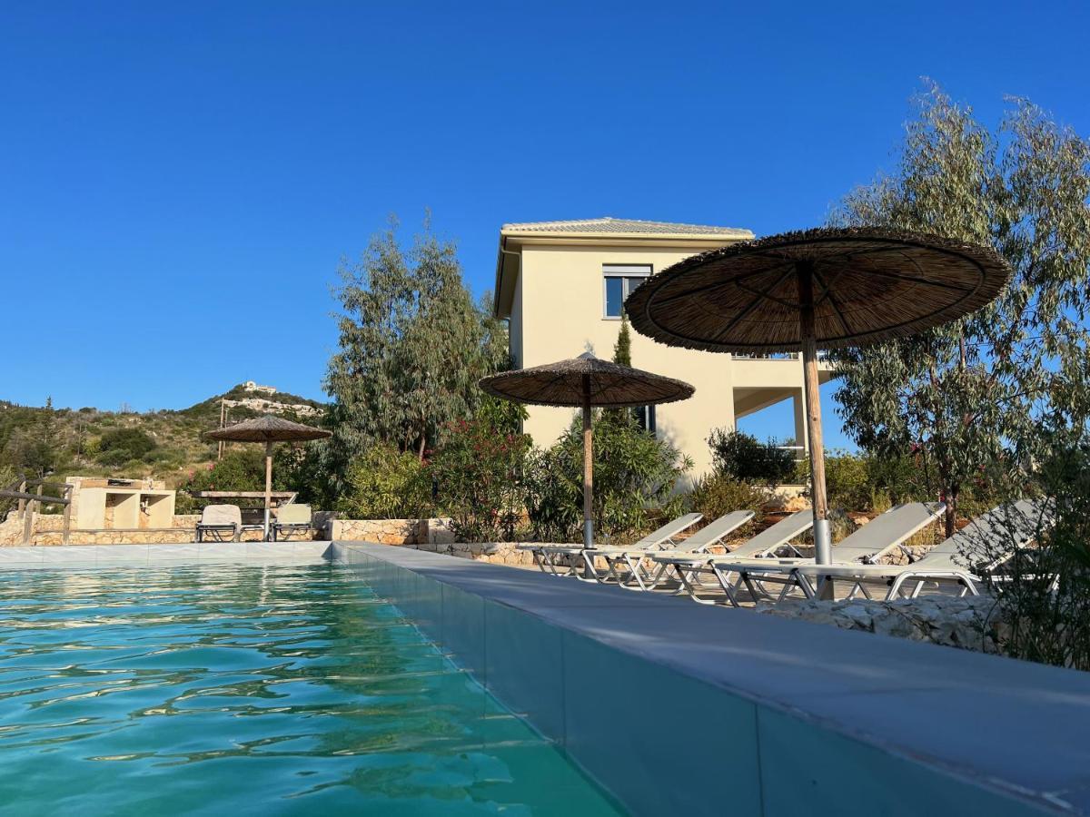 Luxurious Villa At A Unique Spot Agios Nikolaos  Exterior foto